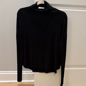 Babaton Elegant Black Long Sleeve Top